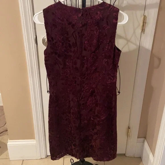 NWOT Rampage Burgundy Dress Size 5 Lined Shell 54% Rayon 46% Polyester Adorable - Picture 5 of 8